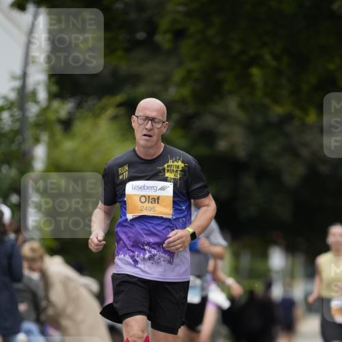 30.08.2026 - Blankeneser Heldenlauf Patografie http://msf.ph/oto/10091382 30.08.2026 12:16:38 Ziel 2495, 2882, 4083 meine-sportfotos.de