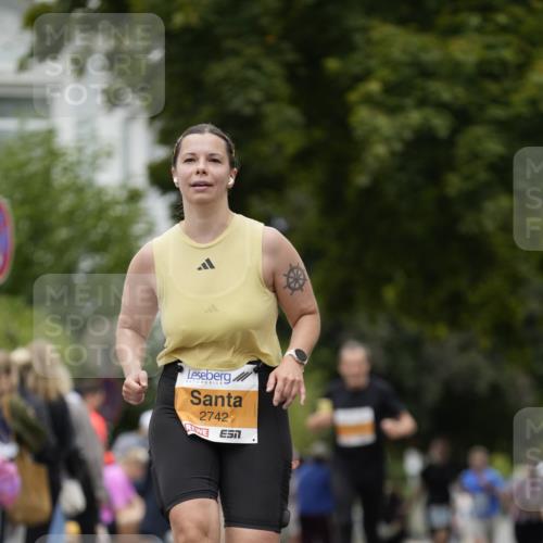 30.08.2026 - Blankeneser Heldenlauf Patografie http://msf.ph/oto/10091391 30.08.2026 12:16:49 Ziel 2495, 2742, 2747, 4080 meine-sportfotos.de