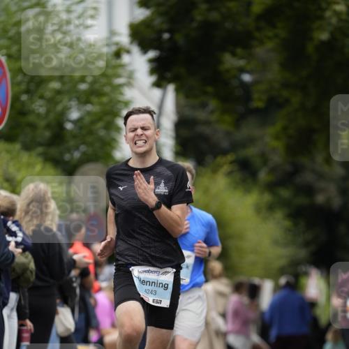 30.08.2026 - Blankeneser Heldenlauf Patografie http://msf.ph/oto/10091399 30.08.2026 12:16:58 Ziel 2523, 4243, 4424 meine-sportfotos.de