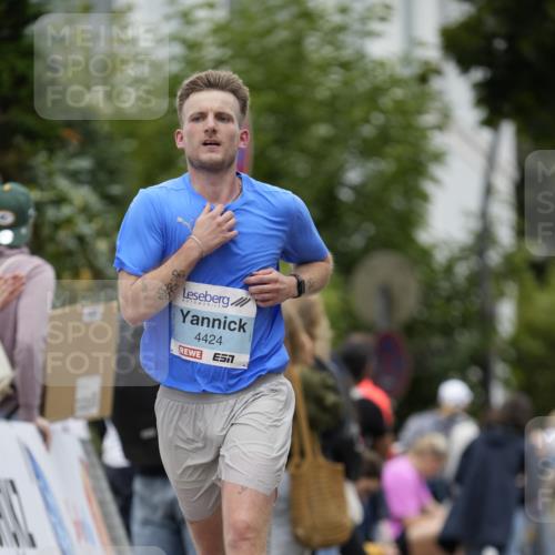 30.08.2026 - Blankeneser Heldenlauf Patografie http://msf.ph/oto/10091402 30.08.2026 12:17:01 Ziel 2523, 4243, 4424 meine-sportfotos.de