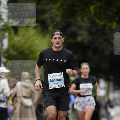 30.08.2026 - Blankeneser Heldenlauf Patografie http://msf.ph/oto/10091434 30.08.2026 12:18:09 Ziel 2231, 2406, 4103, 4385 meine-sportfotos.de