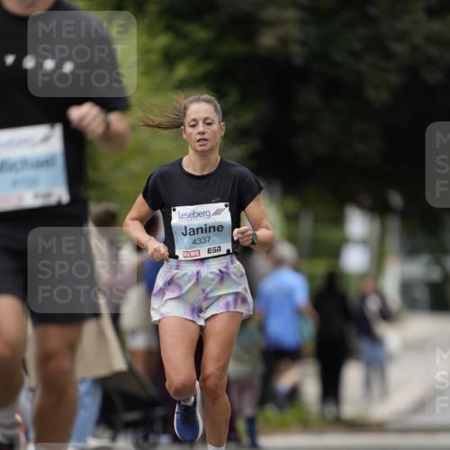 30.08.2026 - Blankeneser Heldenlauf Patografie http://msf.ph/oto/10091436 30.08.2026 12:18:11 Ziel 2231, 2406, 4103, 4385 meine-sportfotos.de