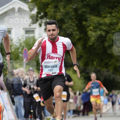 30.08.2026 - Blankeneser Heldenlauf Patografie http://msf.ph/oto/10091451 30.08.2026 12:18:45 Ziel 2216, 2217, 2867, 4323, 4362 meine-sportfotos.de
