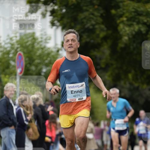 30.08.2026 - Blankeneser Heldenlauf Patografie http://msf.ph/oto/10091457 30.08.2026 12:18:50 Ziel 2216, 2217, 4248, 4271, 4323, 4362 meine-sportfotos.de