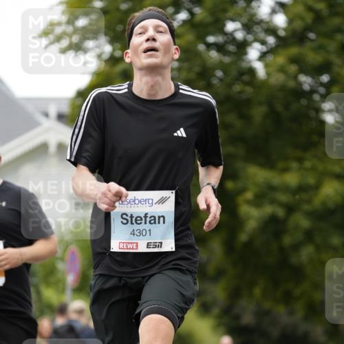 30.08.2026 - Blankeneser Heldenlauf Patografie http://msf.ph/oto/10091495 30.08.2026 12:19:51 Ziel 2040, 2280, 2476, 2914, 2915, 4183, 4301 meine-sportfotos.de