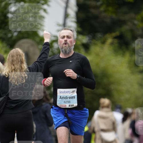 30.08.2026 - Blankeneser Heldenlauf Patografie http://msf.ph/oto/10091515 30.08.2026 12:20:24 Ziel 4256, 4293 meine-sportfotos.de