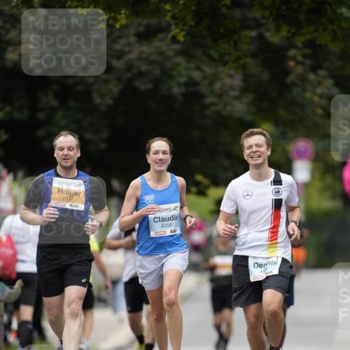 30.08.2026 - Blankeneser Heldenlauf Patografie http://msf.ph/oto/10091516 30.08.2026 12:20:29 Ziel 4256, 4293 meine-sportfotos.de