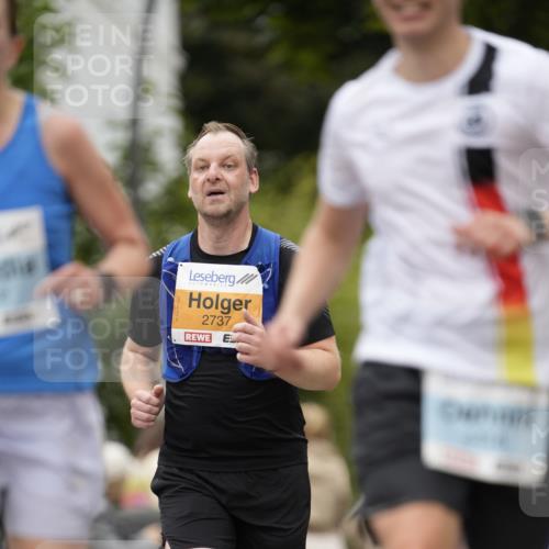 30.08.2026 - Blankeneser Heldenlauf Patografie http://msf.ph/oto/10091527 30.08.2026 12:20:37 Ziel 2737, 4356, 4418 meine-sportfotos.de