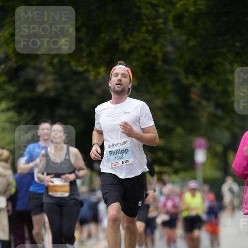 30.08.2026 - Blankeneser Heldenlauf Patografie http://msf.ph/oto/10091583 30.08.2026 12:21:59 Ziel 2793, 4322, 4329 meine-sportfotos.de