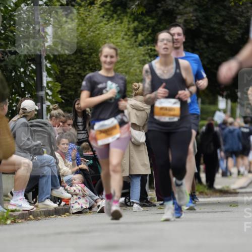 30.08.2026 - Blankeneser Heldenlauf Patografie http://msf.ph/oto/10091593 30.08.2026 12:22:02 Ziel 2793, 4322, 4329 meine-sportfotos.de