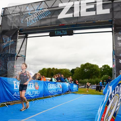 30.08.2026 - Elbe Triathlon Hamburg LAZAROV Photography http://msf.ph/oto/10091608 30.08.2026 13:04:06 Ziel 1780 meine-sportfotos.de