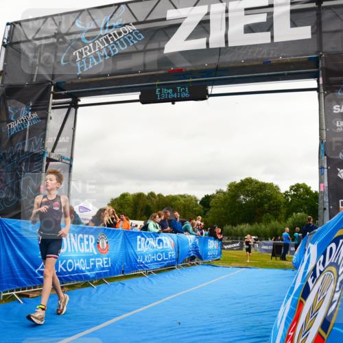 30.08.2026 - Elbe Triathlon Hamburg LAZAROV Photography http://msf.ph/oto/10091610 30.08.2026 13:04:07 Ziel 1780 meine-sportfotos.de
