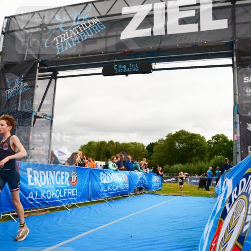 30.08.2026 - Elbe Triathlon Hamburg LAZAROV Photography http://msf.ph/oto/10091614 30.08.2026 13:04:07 Ziel 1780 meine-sportfotos.de