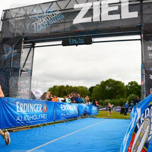 30.08.2026 - Elbe Triathlon Hamburg LAZAROV Photography http://msf.ph/oto/10091616 30.08.2026 13:04:07 Ziel 1780 meine-sportfotos.de