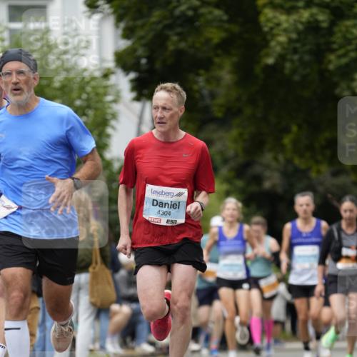 30.08.2026 - Blankeneser Heldenlauf Patografie http://msf.ph/oto/10091626 30.08.2026 12:22:33 Ziel 2226, 2782, 4026, 4152, 4171, 4304 meine-sportfotos.de