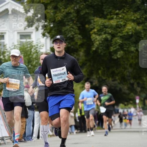 30.08.2026 - Blankeneser Heldenlauf Patografie http://msf.ph/oto/10091639 30.08.2026 12:22:43 Ziel 2151, 2381, 2620, 2941, 4318, 4319, 4448 meine-sportfotos.de