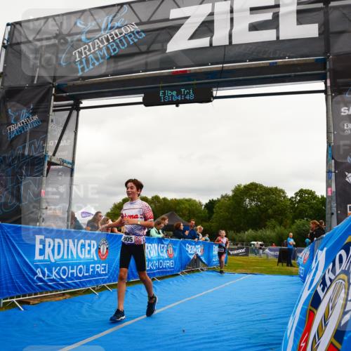 30.08.2026 - Elbe Triathlon Hamburg LAZAROV Photography http://msf.ph/oto/10091645 30.08.2026 13:04:49 Ziel 1805, 1866 meine-sportfotos.de
