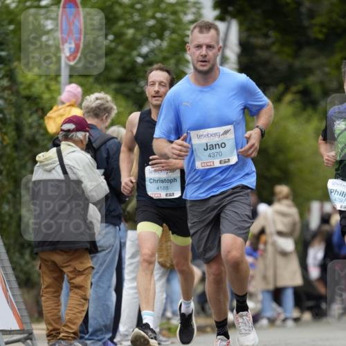 30.08.2026 - Blankeneser Heldenlauf Patografie http://msf.ph/oto/10091647 30.08.2026 12:22:46 Ziel 2151, 2381, 2620, 2941, 4188, 4297, 4318, 4319, 4370, 4448 meine-sportfotos.de