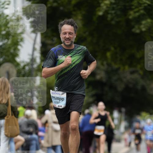 30.08.2026 - Blankeneser Heldenlauf Patografie http://msf.ph/oto/10091652 30.08.2026 12:22:48 Ziel 2151, 2381, 2941, 4188, 4297, 4370, 4448 meine-sportfotos.de