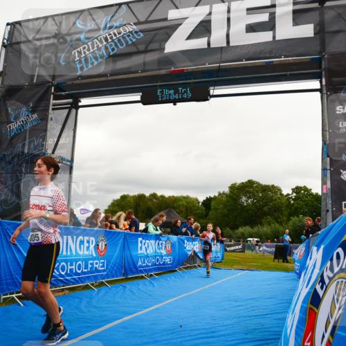 30.08.2026 - Elbe Triathlon Hamburg LAZAROV Photography http://msf.ph/oto/10091653 30.08.2026 13:04:49 Ziel 1805, 1866 meine-sportfotos.de