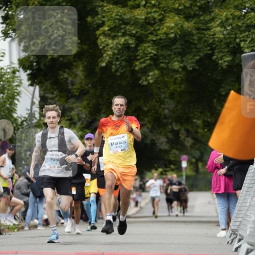 30.08.2026 - Blankeneser Heldenlauf Patografie http://msf.ph/oto/10091673 30.08.2026 12:23:13 Ziel 4145, 4163, 4282, 4359 meine-sportfotos.de
