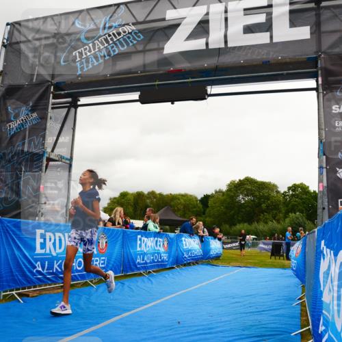 30.08.2026 - Elbe Triathlon Hamburg LAZAROV Photography http://msf.ph/oto/10091683 30.08.2026 13:06:06 Ziel 1767 meine-sportfotos.de