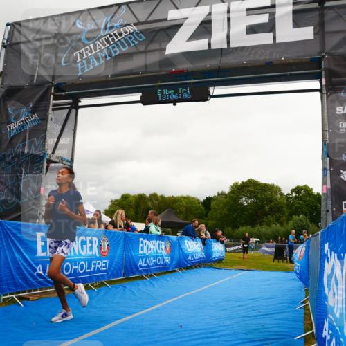 30.08.2026 - Elbe Triathlon Hamburg LAZAROV Photography http://msf.ph/oto/10091684 30.08.2026 13:06:06 Ziel 1767 meine-sportfotos.de