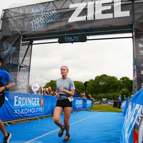 30.08.2026 - Elbe Triathlon Hamburg LAZAROV Photography http://msf.ph/oto/10091715 30.08.2026 13:06:22 Ziel 1766, 1782 meine-sportfotos.de