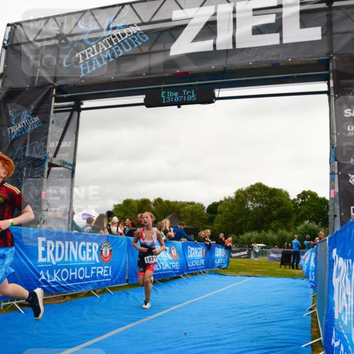 30.08.2026 - Elbe Triathlon Hamburg LAZAROV Photography http://msf.ph/oto/10091725 30.08.2026 13:07:06 Ziel 1800, 1821 meine-sportfotos.de