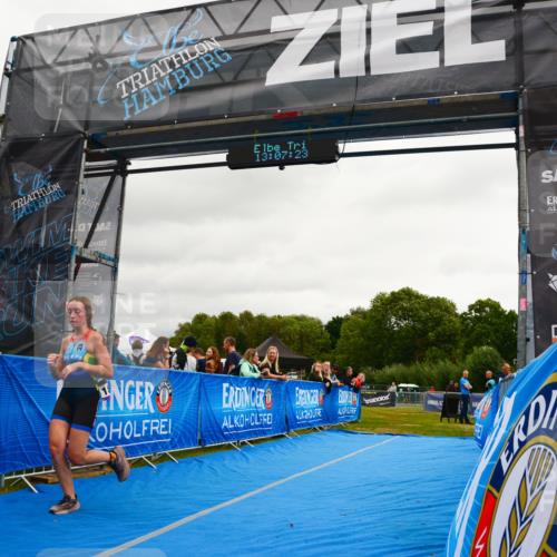 30.08.2026 - Elbe Triathlon Hamburg LAZAROV Photography http://msf.ph/oto/10091733 30.08.2026 13:07:24 Ziel 1815 meine-sportfotos.de