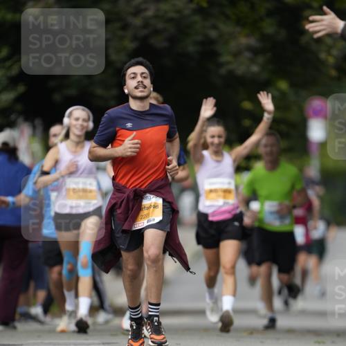 30.08.2026 - Blankeneser Heldenlauf Patografie http://msf.ph/oto/10091747 30.08.2026 12:24:10 Ziel 4027, 4261, 4410 meine-sportfotos.de
