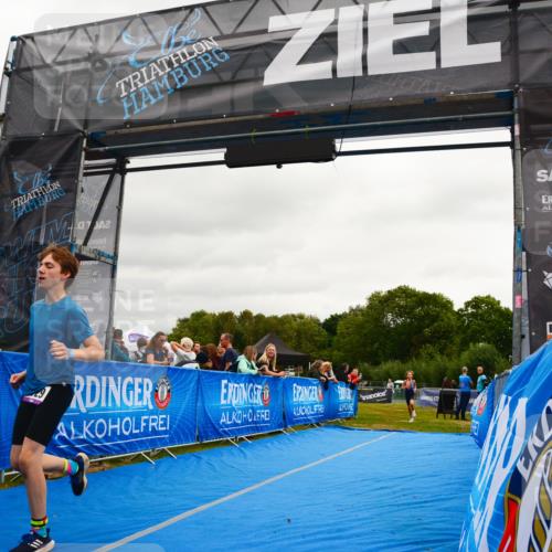 30.08.2026 - Elbe Triathlon Hamburg LAZAROV Photography http://msf.ph/oto/10091748 30.08.2026 13:07:40 Ziel 1729, 1778 meine-sportfotos.de