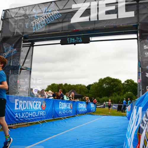30.08.2026 - Elbe Triathlon Hamburg LAZAROV Photography http://msf.ph/oto/10091750 30.08.2026 13:07:40 Ziel 1729, 1778 meine-sportfotos.de