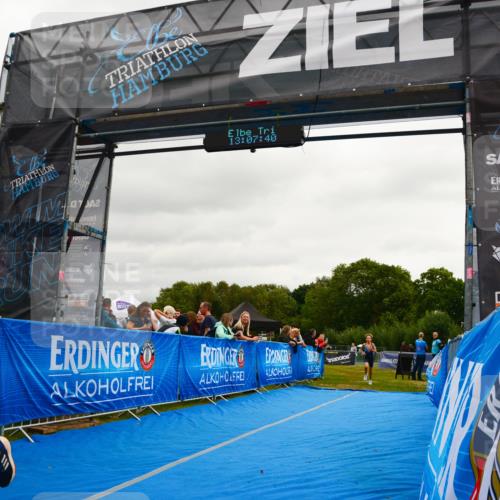 30.08.2026 - Elbe Triathlon Hamburg LAZAROV Photography http://msf.ph/oto/10091752 30.08.2026 13:07:40 Ziel 1729, 1778 meine-sportfotos.de
