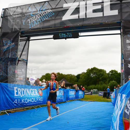 30.08.2026 - Elbe Triathlon Hamburg LAZAROV Photography http://msf.ph/oto/10091756 30.08.2026 13:07:44 Ziel 1778 meine-sportfotos.de