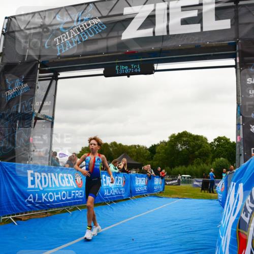30.08.2026 - Elbe Triathlon Hamburg LAZAROV Photography http://msf.ph/oto/10091758 30.08.2026 13:07:44 Ziel 1778 meine-sportfotos.de