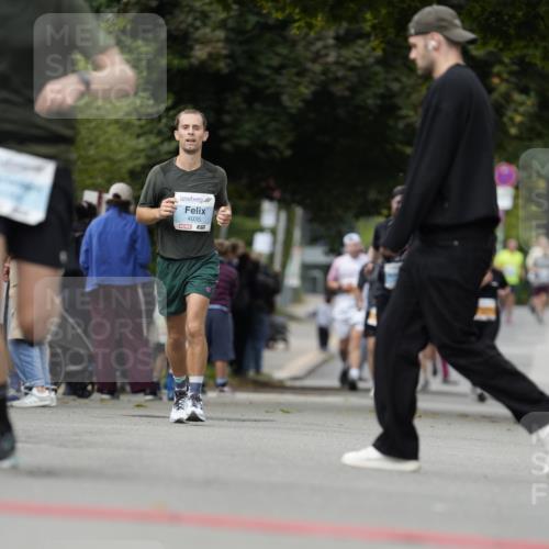 30.08.2026 - Blankeneser Heldenlauf Patografie http://msf.ph/oto/10091788 30.08.2026 12:24:37 Ziel 2430, 4084 meine-sportfotos.de