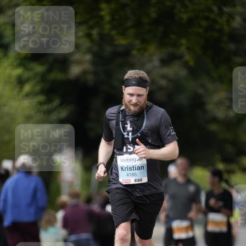 30.08.2026 - Blankeneser Heldenlauf Patografie http://msf.ph/oto/10091797 30.08.2026 12:24:43 Ziel 4035, 4084, 4165 meine-sportfotos.de