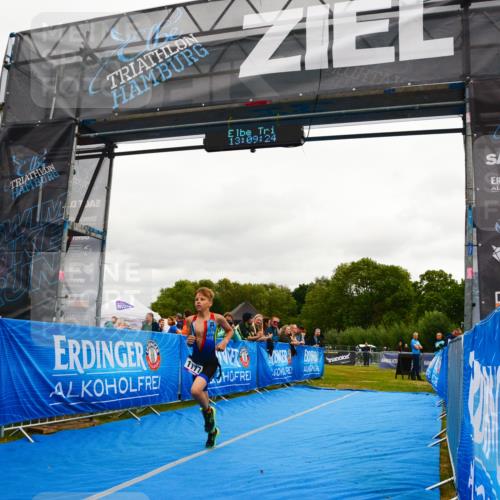 30.08.2026 - Elbe Triathlon Hamburg LAZAROV Photography http://msf.ph/oto/10091805 30.08.2026 13:09:25 Ziel 1777, 1828 meine-sportfotos.de
