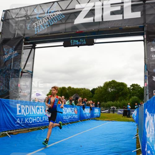 30.08.2026 - Elbe Triathlon Hamburg LAZAROV Photography http://msf.ph/oto/10091807 30.08.2026 13:09:25 Ziel 1777, 1828 meine-sportfotos.de
