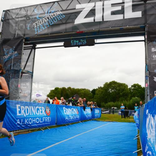 30.08.2026 - Elbe Triathlon Hamburg LAZAROV Photography http://msf.ph/oto/10091828 30.08.2026 13:10:38 Ziel 1698 meine-sportfotos.de