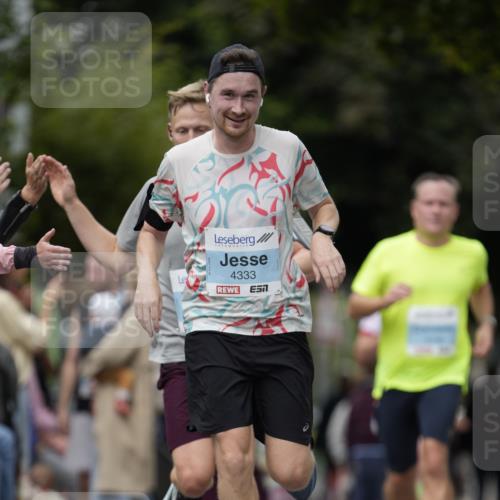 30.08.2026 - Blankeneser Heldenlauf Patografie http://msf.ph/oto/10091834 30.08.2026 12:25:18 Ziel 4333 meine-sportfotos.de