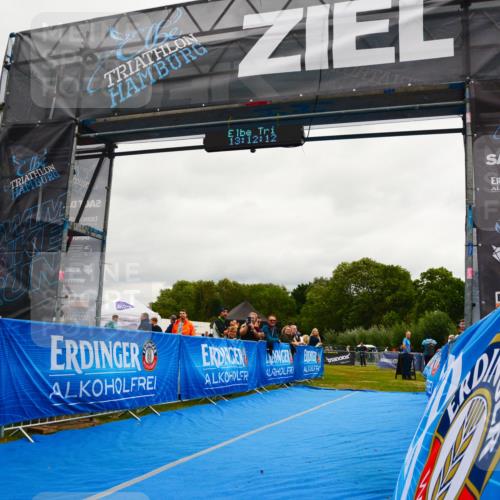 30.08.2026 - Elbe Triathlon Hamburg LAZAROV Photography http://msf.ph/oto/10091850 30.08.2026 13:12:13 Ziel 1785 meine-sportfotos.de