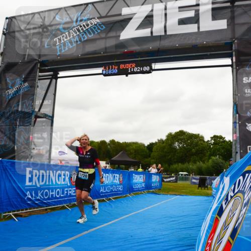 30.08.2026 - Elbe Triathlon Hamburg LAZAROV Photography http://msf.ph/oto/10091896 30.08.2026 13:17:59 Ziel 1720 meine-sportfotos.de