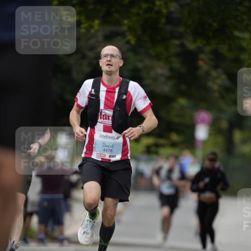 30.08.2026 - Blankeneser Heldenlauf Patografie http://msf.ph/oto/10091899 30.08.2026 12:26:12 Ziel 2600, 2690, 4464, 4478, 4479 meine-sportfotos.de