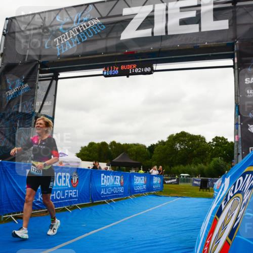 30.08.2026 - Elbe Triathlon Hamburg LAZAROV Photography http://msf.ph/oto/10091901 30.08.2026 13:18:00 Ziel 1720 meine-sportfotos.de