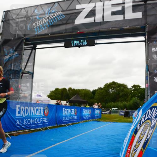 30.08.2026 - Elbe Triathlon Hamburg LAZAROV Photography http://msf.ph/oto/10091905 30.08.2026 13:18:00 Ziel 1720 meine-sportfotos.de