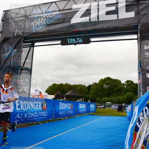 30.08.2026 - Elbe Triathlon Hamburg LAZAROV Photography http://msf.ph/oto/10091914 30.08.2026 13:21:55 Ziel 1790 meine-sportfotos.de
