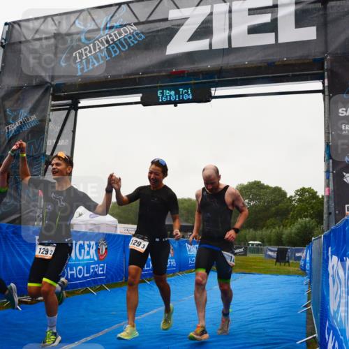 30.08.2026 - Elbe Triathlon Hamburg LAZAROV Photography http://msf.ph/oto/10091922 30.08.2026 16:01:03 Ziel  meine-sportfotos.de