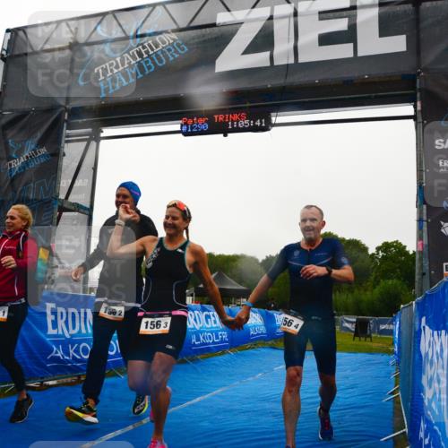 30.08.2026 - Elbe Triathlon Hamburg LAZAROV Photography http://msf.ph/oto/10091935 30.08.2026 16:09:40 Ziel  meine-sportfotos.de